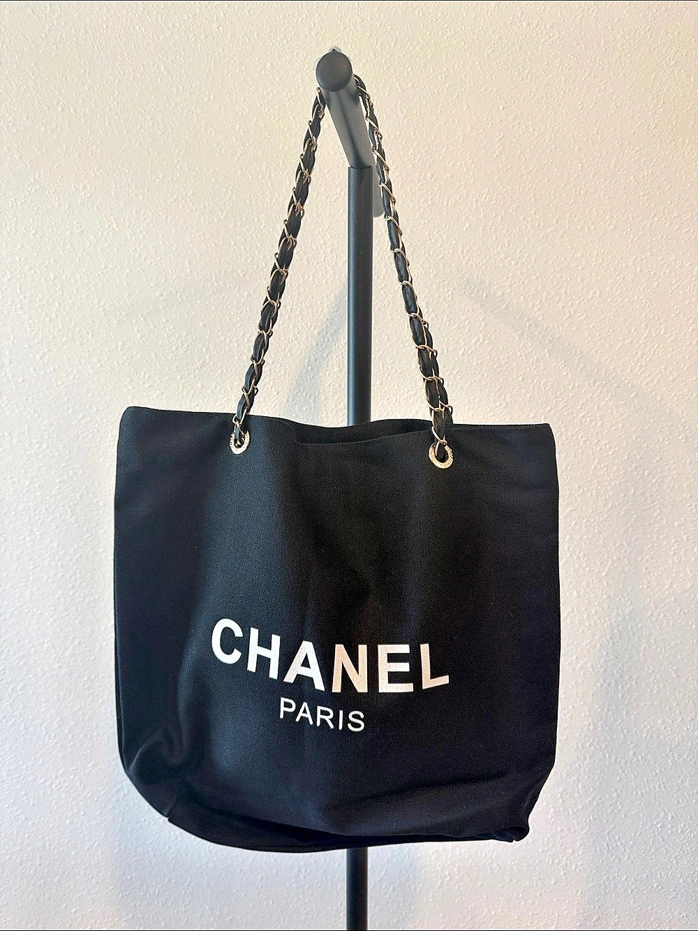 Source Unknown Black Chain Tote